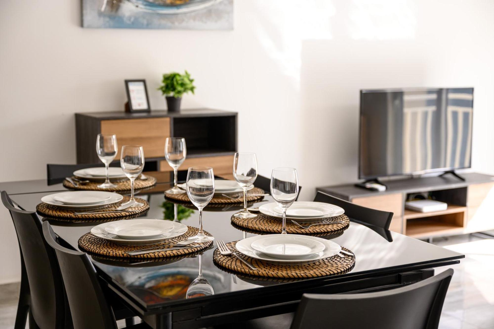 F11 Room 2, Private Room Two Single Beds Shared Bathroom In Shared Flat ムサイダ エクステリア 写真